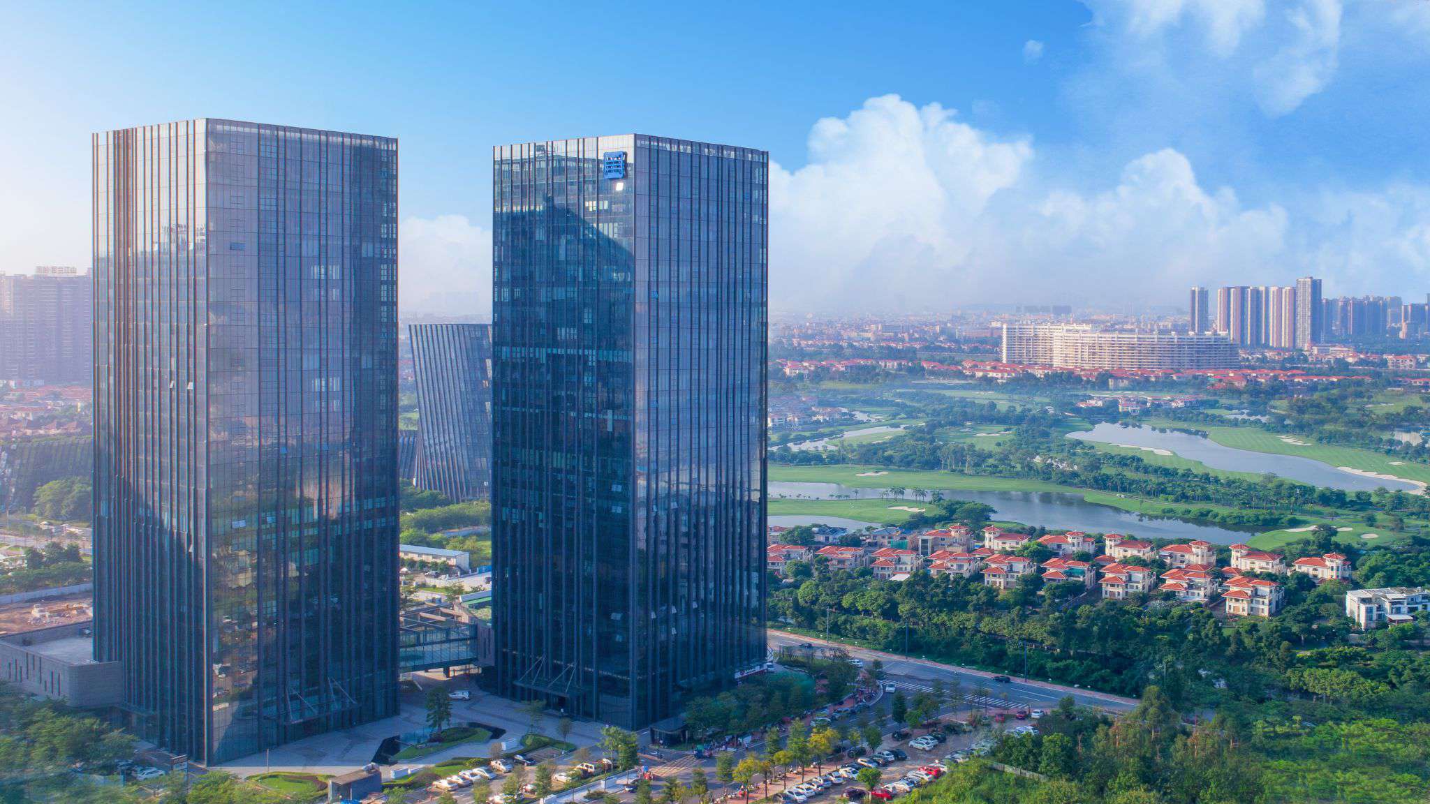 金年金字招牌(jinnian)环境2019年中期业绩预盈6.3至6.6亿，企业经营成效显著