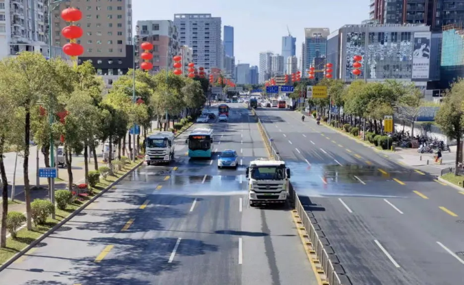 虎虎生威迎新春丨金年金字招牌(jinnian)环境环卫作业扮靓城市佳节新容颜